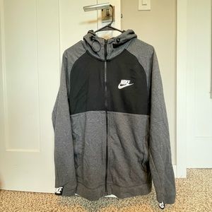 Nike performance hooded jacket